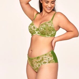 Adore Me 40B Cinthia Unlined Plus